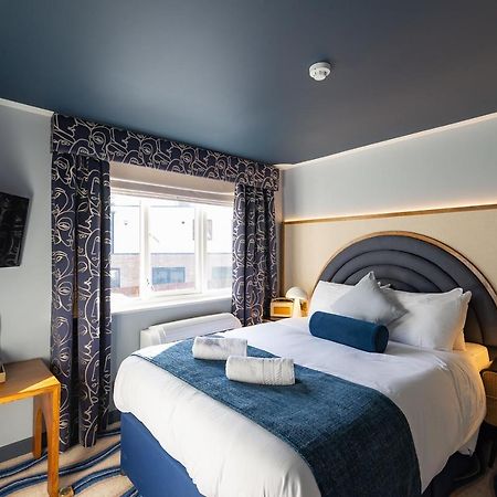 Loch Fyne Hotel&Restaurant Poole Canford Cliffs Exteriör bild