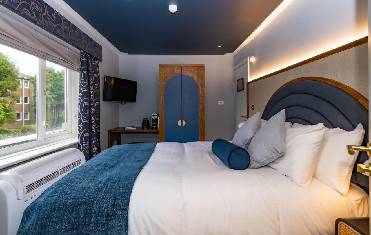 Loch Fyne Hotel&Restaurant Poole Canford Cliffs Exteriör bild
